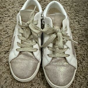 Vintage Havana Kids White and Silver Sneakers